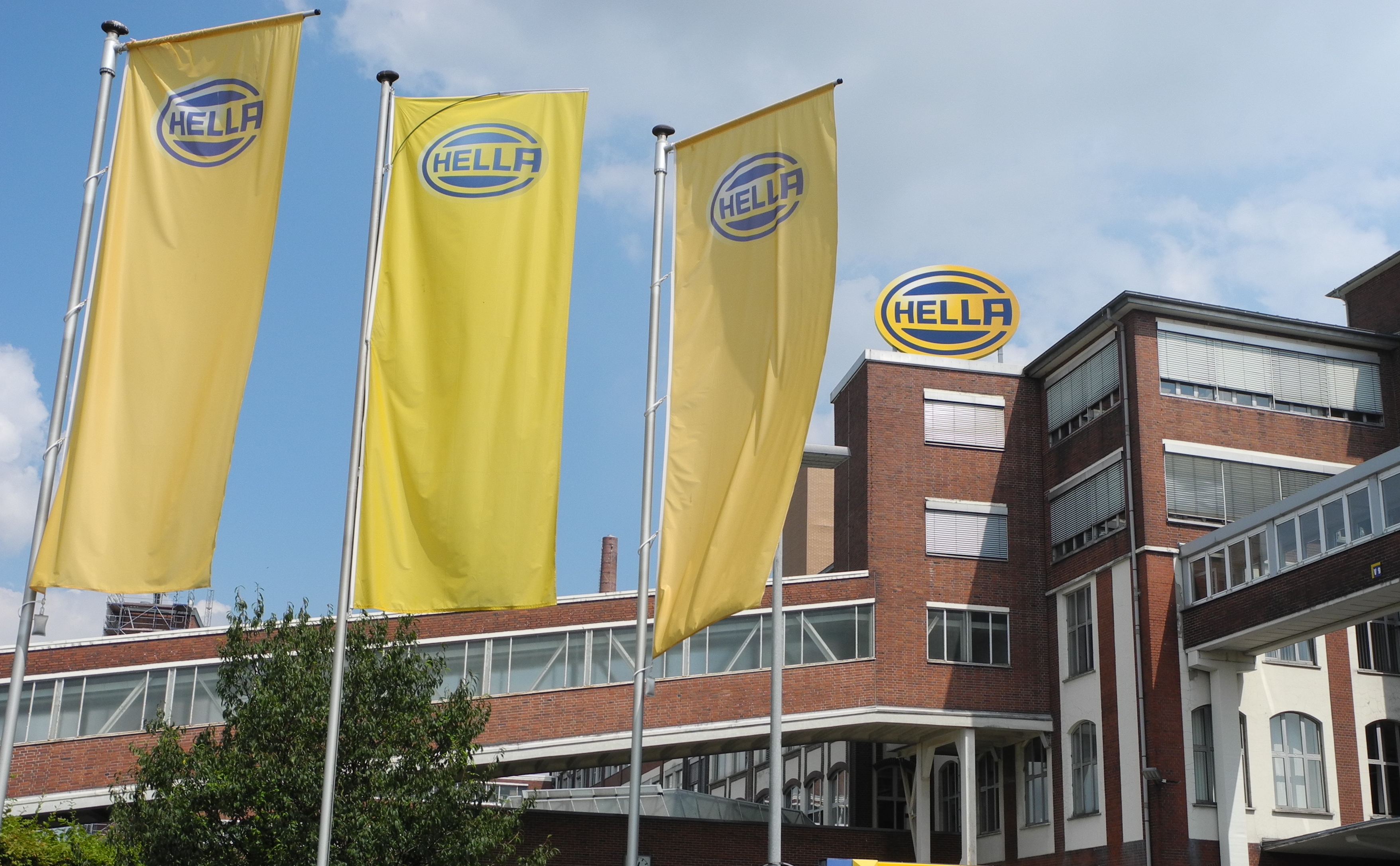 Cluster Industrial - Hella vende su negocio mayorista, a la sueca mekonomen 
