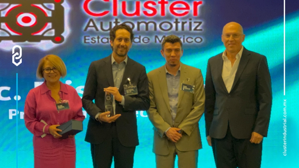 Cluster Industrial - ClautEdoMex recibe reconocimiento a la innovacion de Siemens Software México