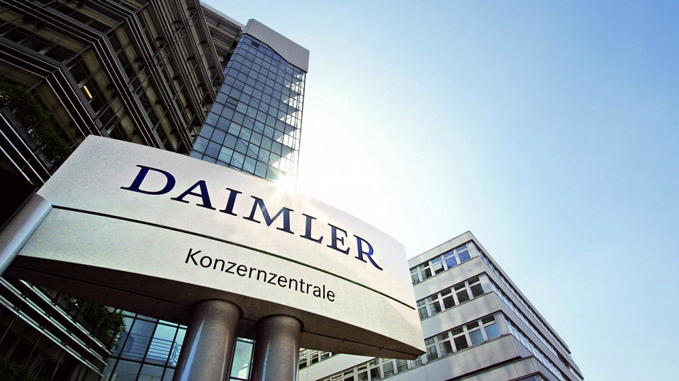 Cluster Industrial - Daimler presentó puntos clave para reducir su personal responsablemente
