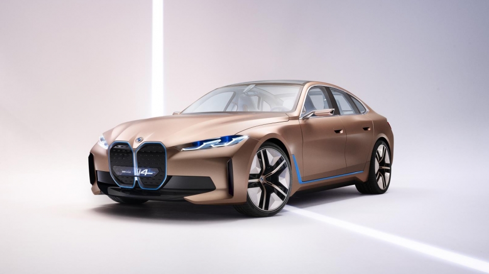 Cluster Industrial - El BMW Concept i4: manteniéndose adelante con estilo