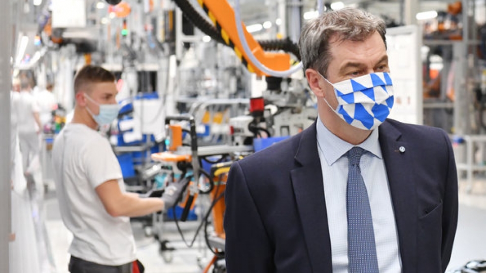 Cluster Industrial - El Ministro Presidente de Bavaria, visita Audi y se impresiona con medidas de protección