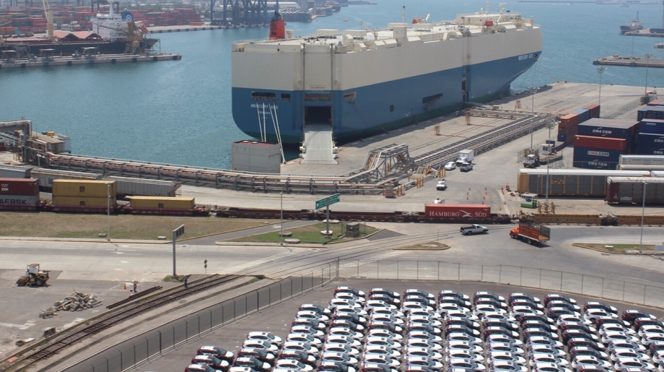 Cluster Industrial - El Puerto de Lázaro Cárdenas ha movilizado más de 270 mil vehículos en 2019