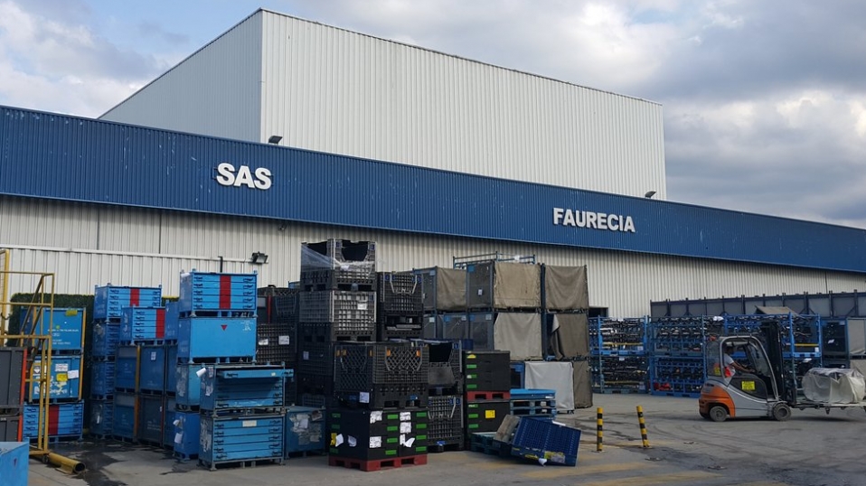 Cluster Industrial - Faurecia adquirirá el 50% restante de la joint venture SAS