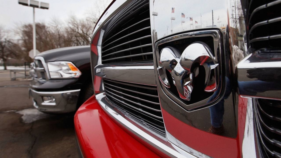 Cluster Industrial - Fiat Chrysler llama a revisión 882,000 camionetas