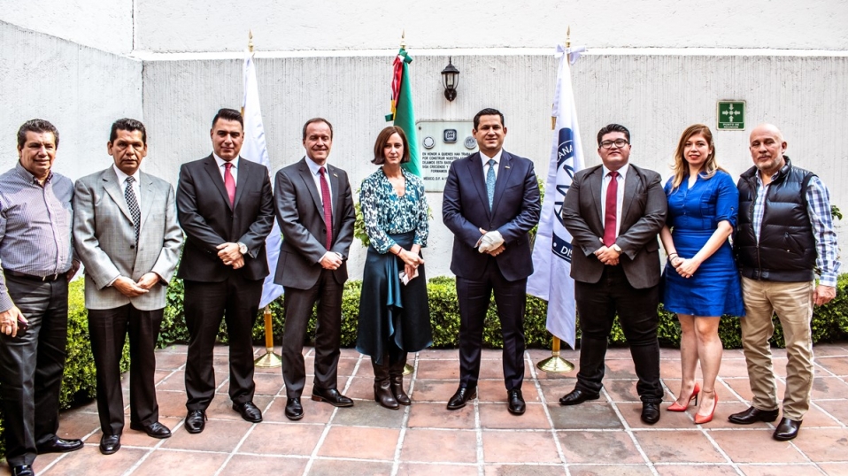 Cluster Industrial - Gobernador de Guanajuato visita la AMDM para pactar acuerdos antes de 5ta. Expomaq
