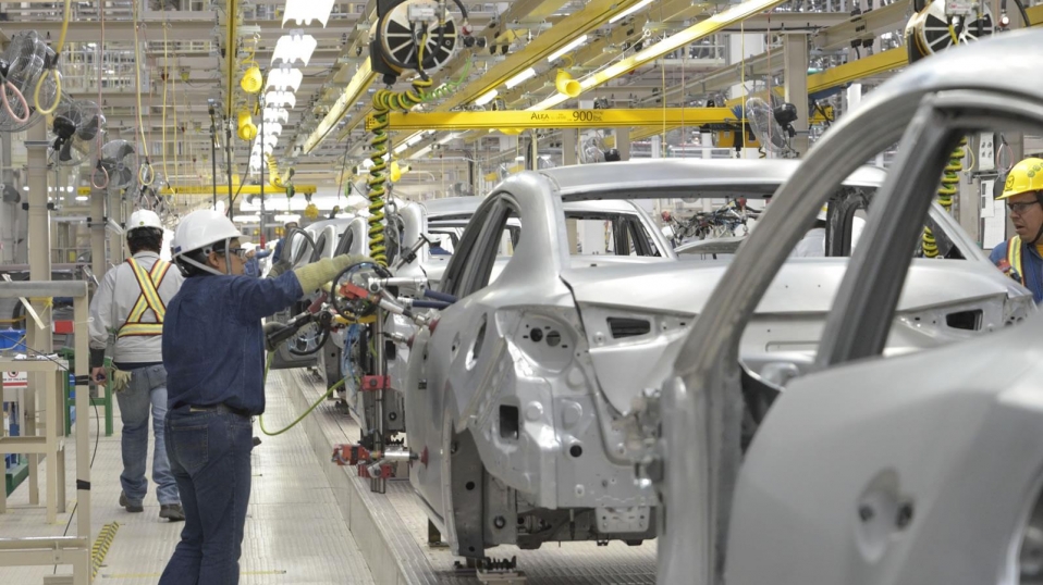 Cluster Industrial - Incrementa 9.85% producción de autos en México