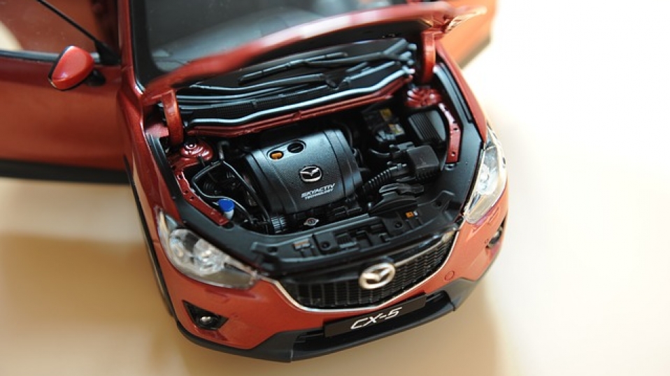 Cluster Industrial - Mazda ofrece cambio de aceite sin costo para personal médico