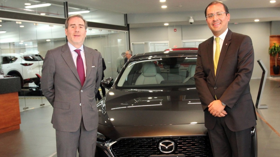 Cluster Industrial - Santander y Mazda de México integran alianza para crédito automotriz