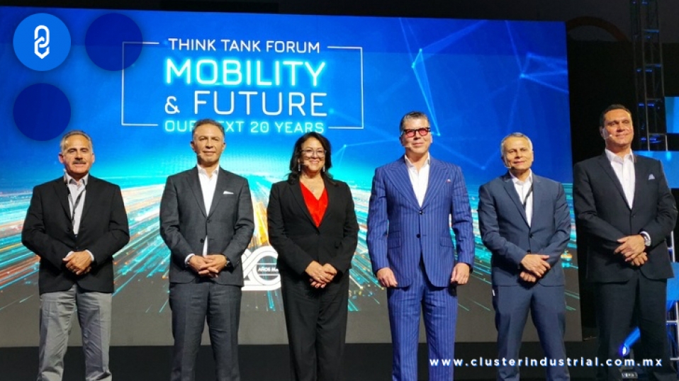 Cluster Industrial - Toyota celebra 20 años en México con plan de electromovilidad