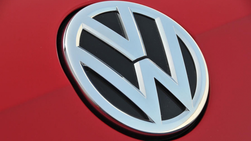 Cluster Industrial - Volkswagen cambiará el diseño de su logo en septiembre