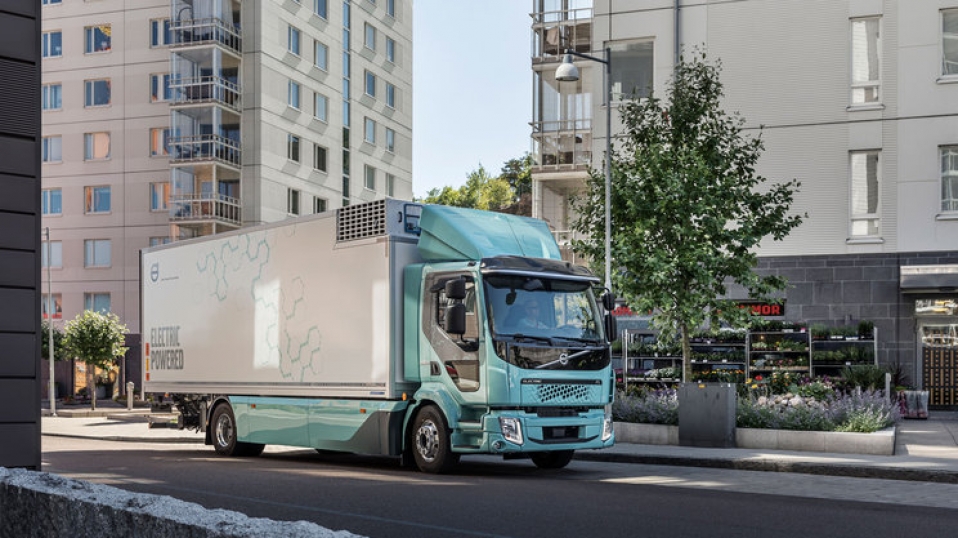 Cluster Industrial - Volvo entrega sus primeros camiones eléctricos