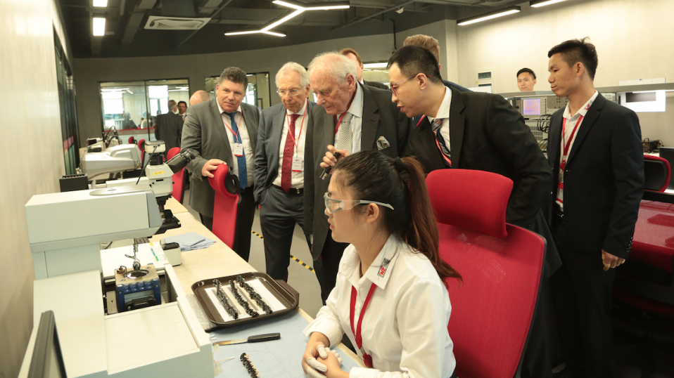 Cluster Industrial - Würth Elektronik inaugura Centro de Diseño en China
