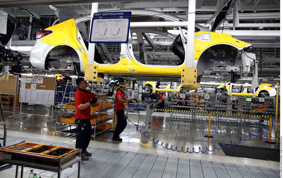 Cluster Industrial - Producción de autos cae 10.9% en marzo: Amia